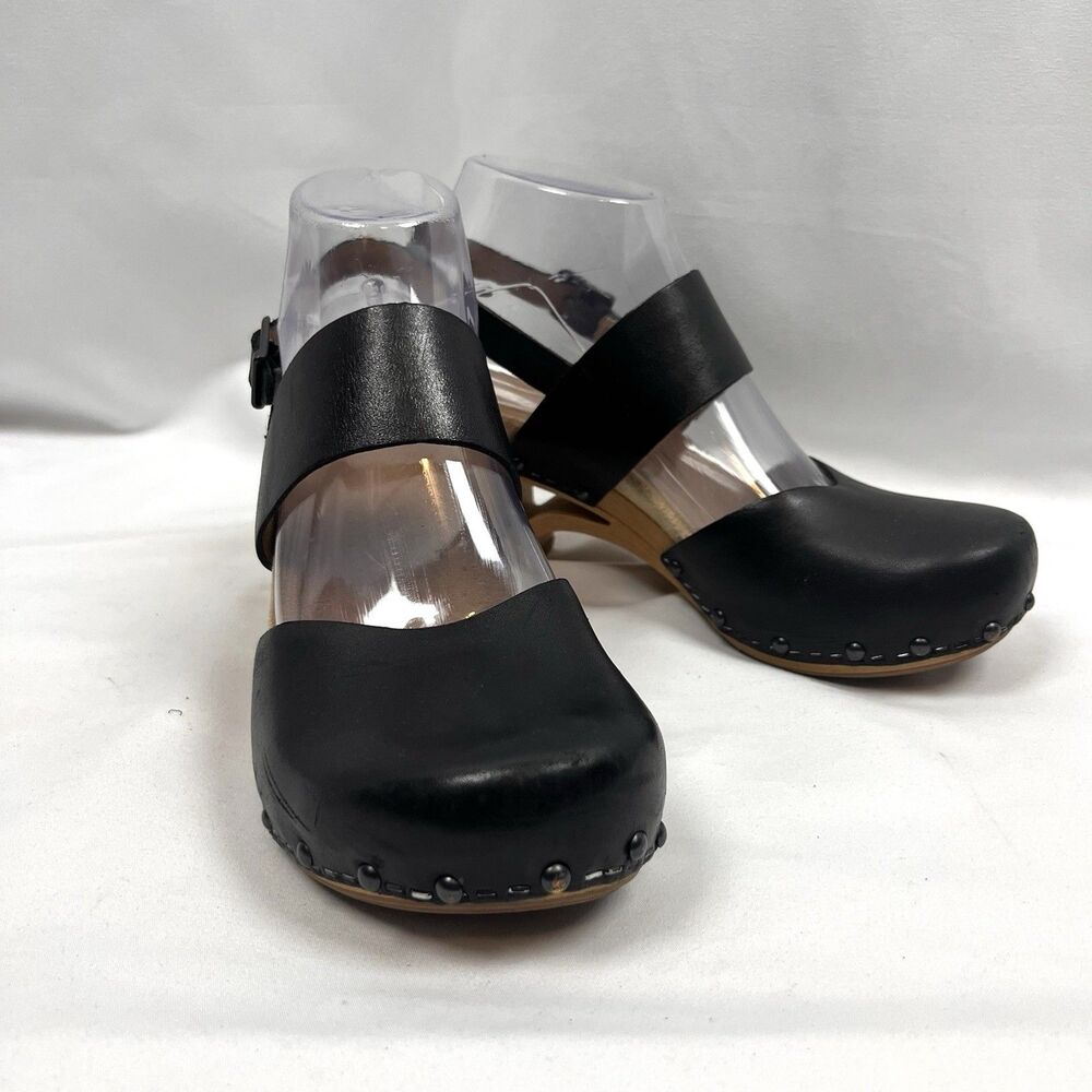 Dansko Black Leather Clog Sandals Sz 37 Boho Western Minimalist Wood Heel
